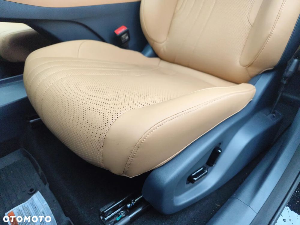 Geely Starray EM-i 1.5 PHEV Max - 12