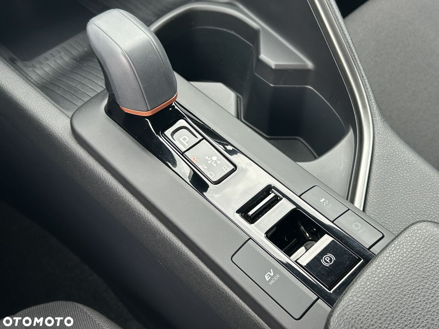 Toyota C-HR - 25