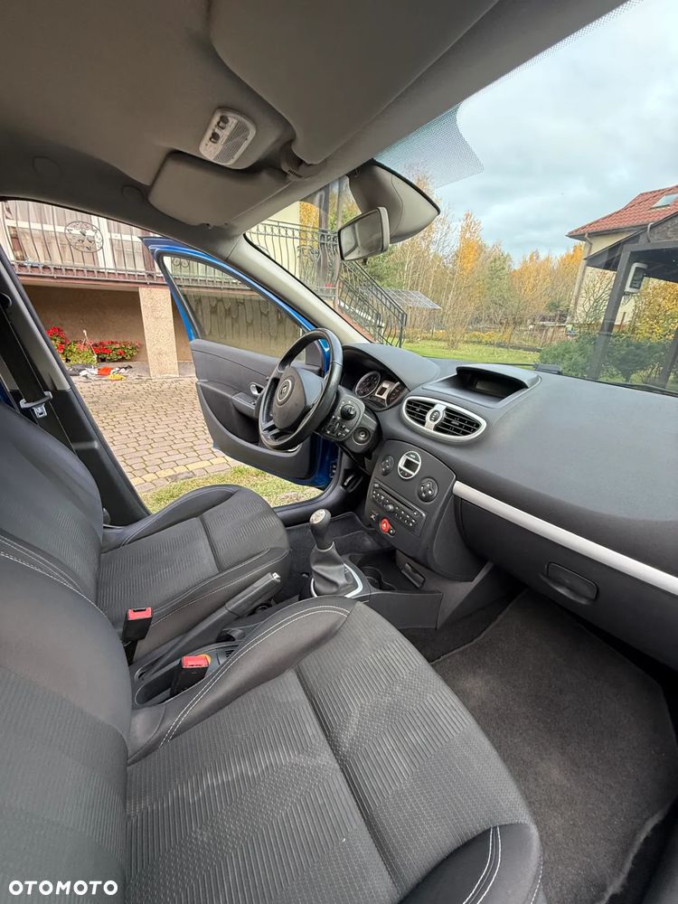 Renault Clio 1.2 16V 75 Dynamique - 4