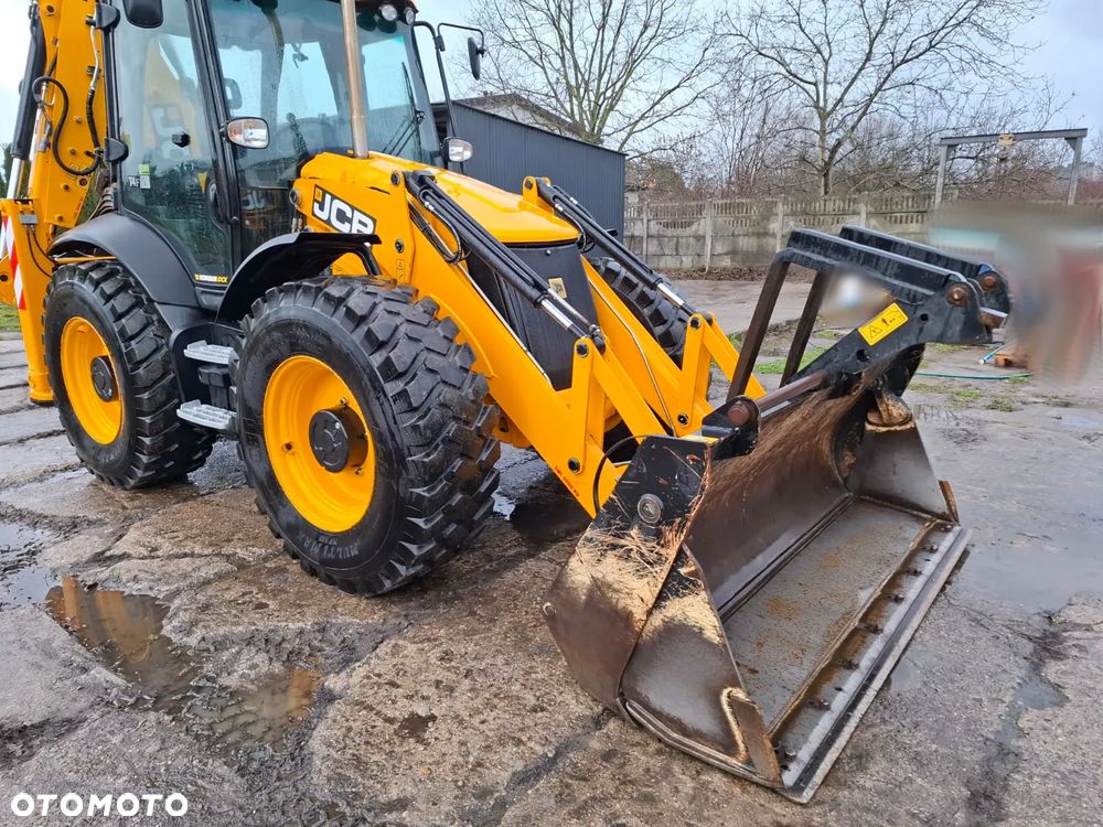 JCB 4CX - 23
