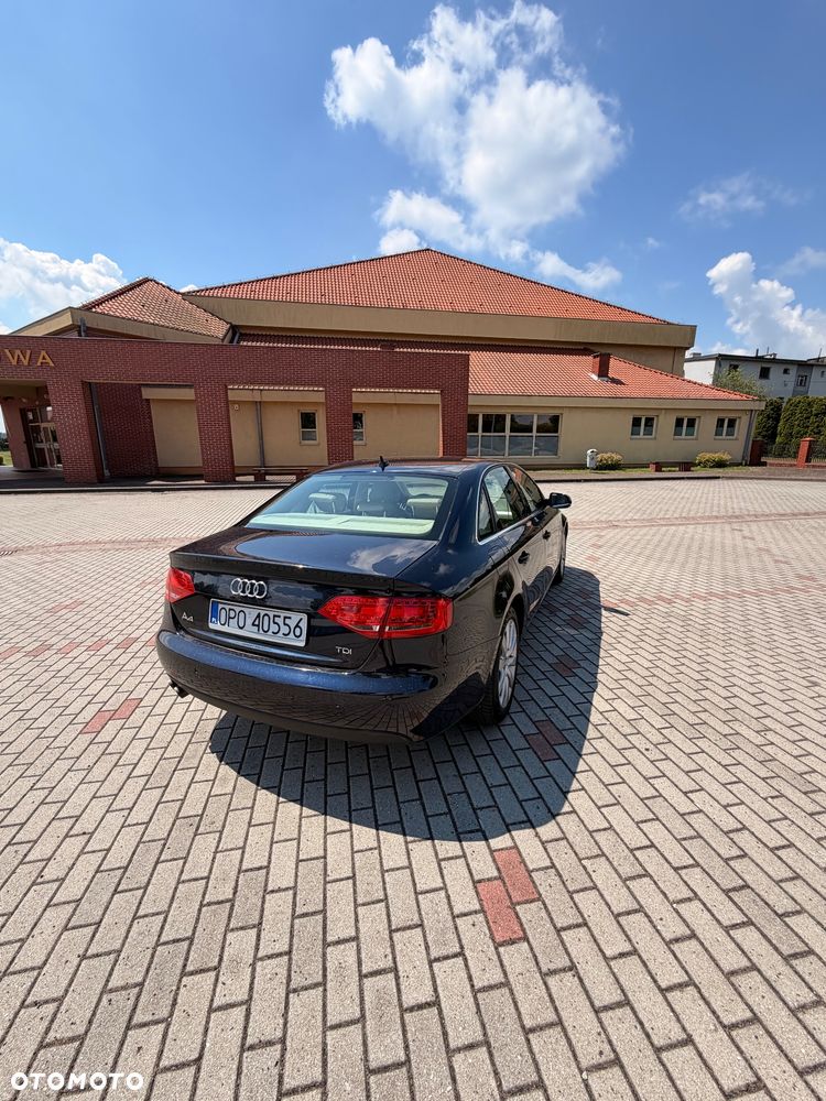 Audi A4 Avant 2.0 TDI - 4