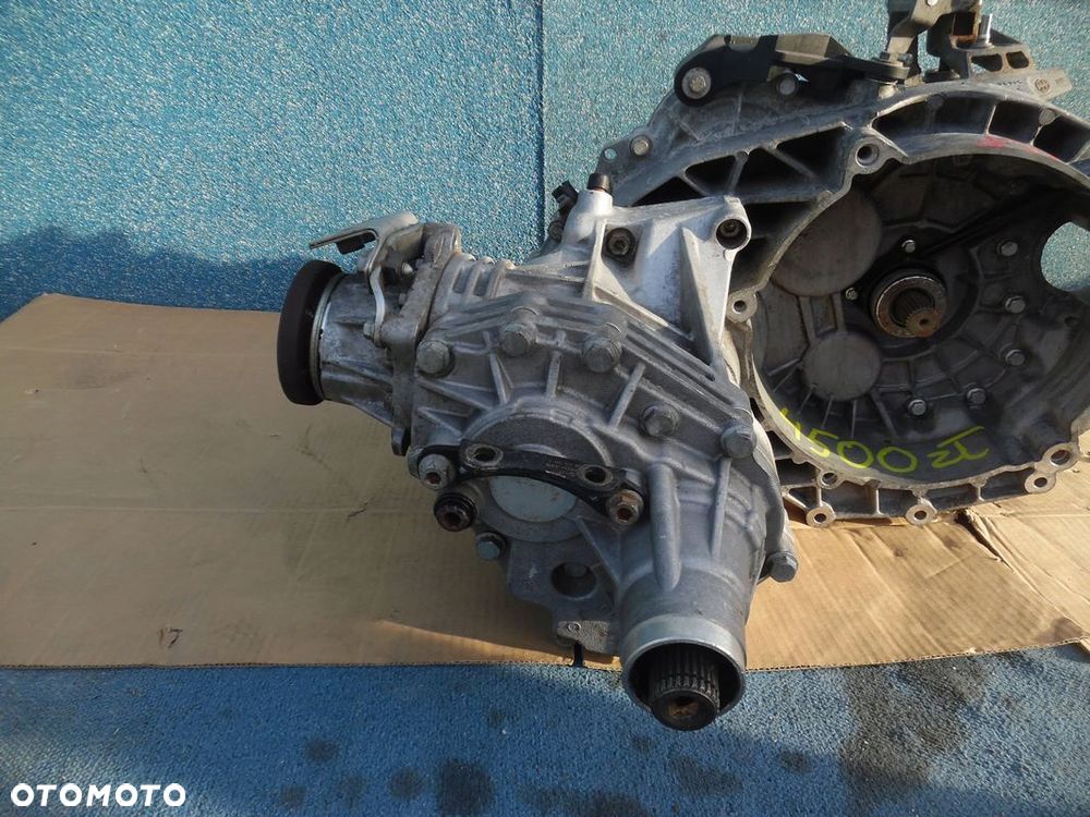 VW T5 MULTIVAN 2.5TDI SKRZYNIA SYNCRO 4 MOTION - 2