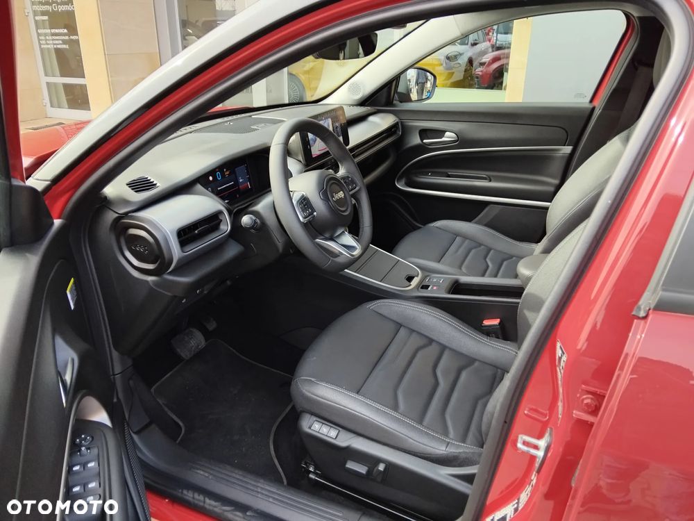 Jeep Avenger 1.2 T3 mHEV Summit FWD eDCT6 - 6