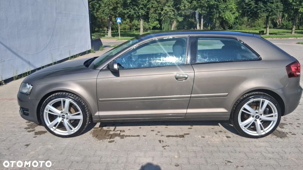 Audi A3 3-drzwiowe 1.2 TFSI S line Sportpaket - 2