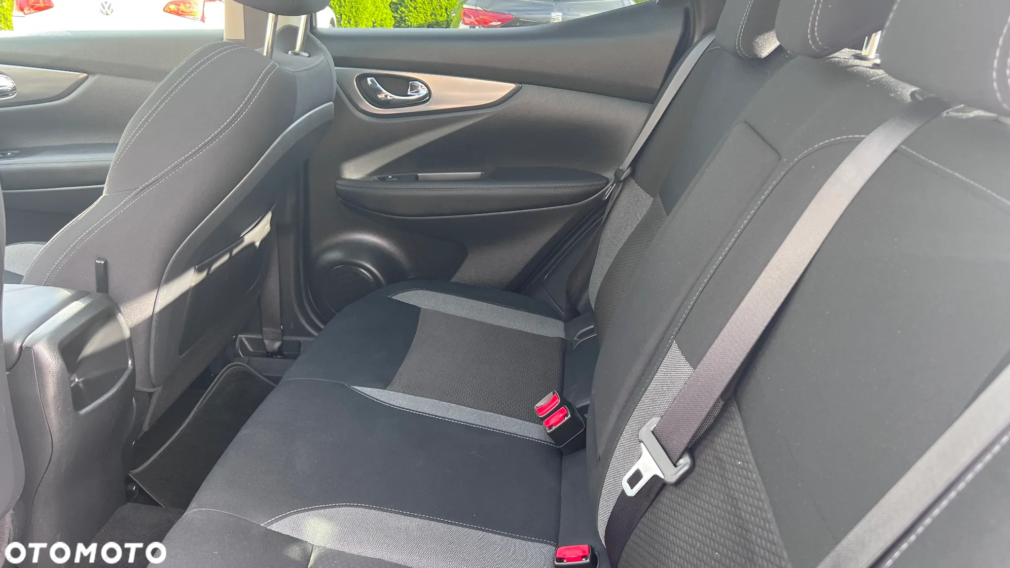 Nissan Qashqai 1.5 dCi N-CONNECTA - 17
