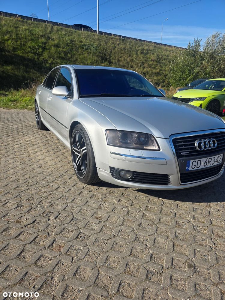 Audi A8 - 1
