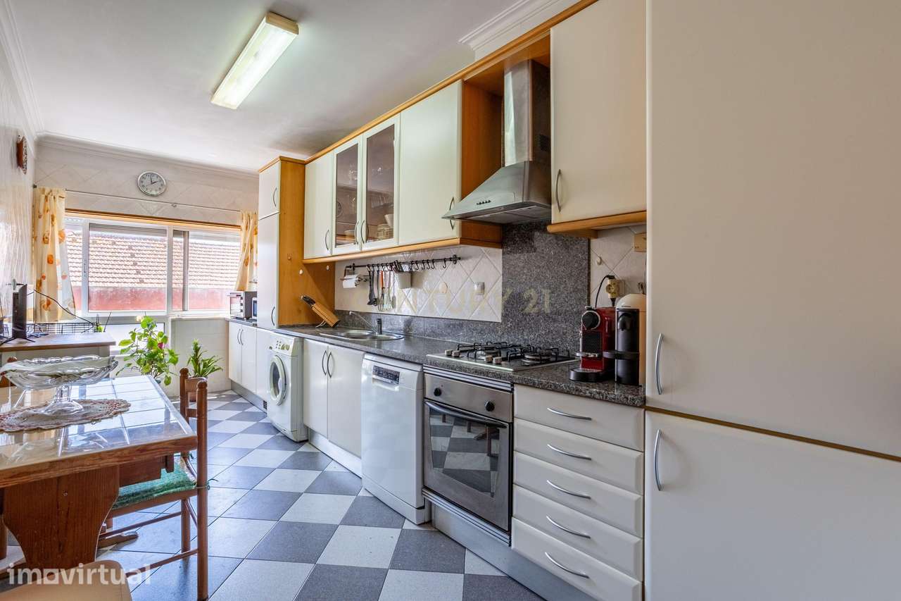 Apartamento T2 na Fonte Perra em Sacavém - Grande imagem: 2/25