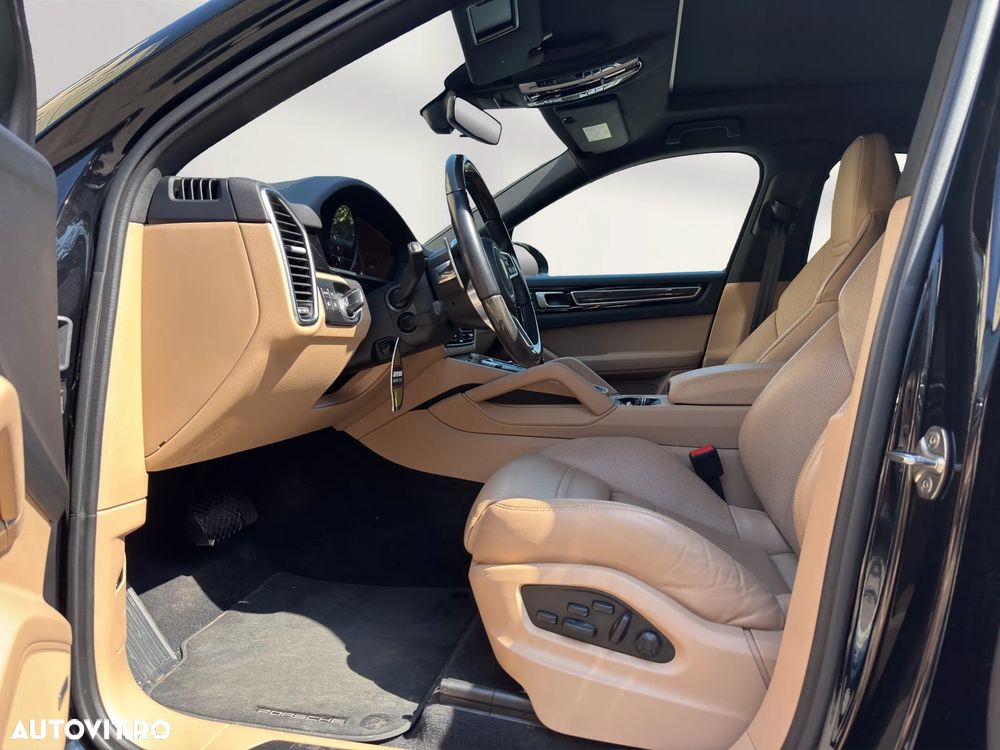 Porsche Cayenne Coupe Tiptronic S - 19