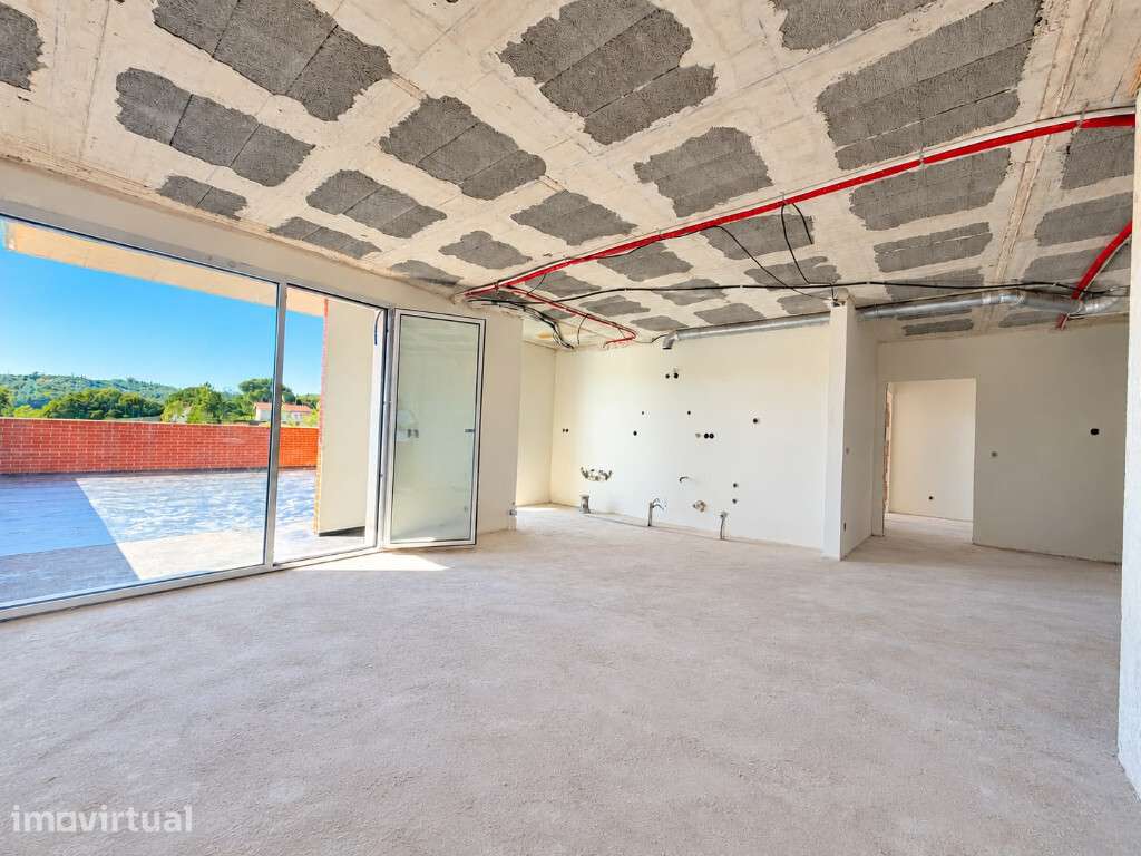 Apartamento T2 com garagem em zona da Quinta da Portela - Grande imagem: 4/7
