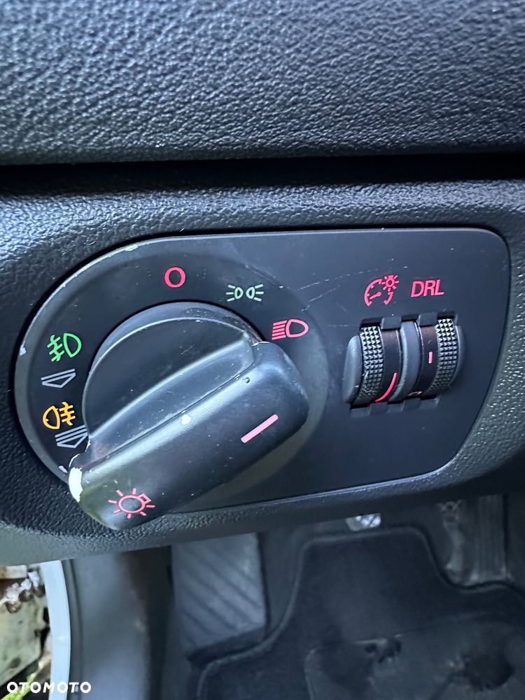 Audi A3 3-drzwiowe 1.6 S line Sportpaket (plus) - 27