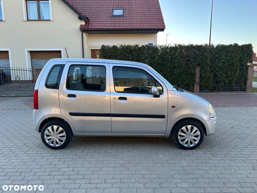 Opel Agila - 2