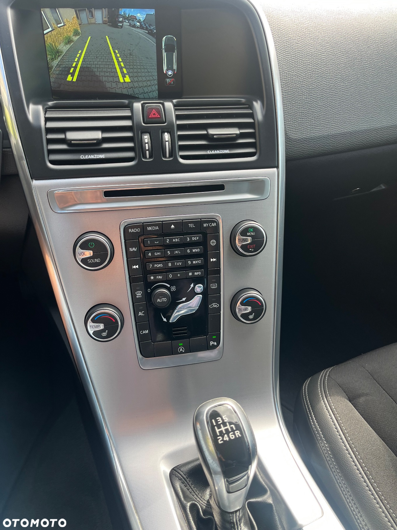 Volvo XC 60 D4 Kinetic - 16