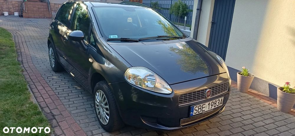 Fiat Grande Punto Actual 1.4 8V Estiva Blue&Me - 1
