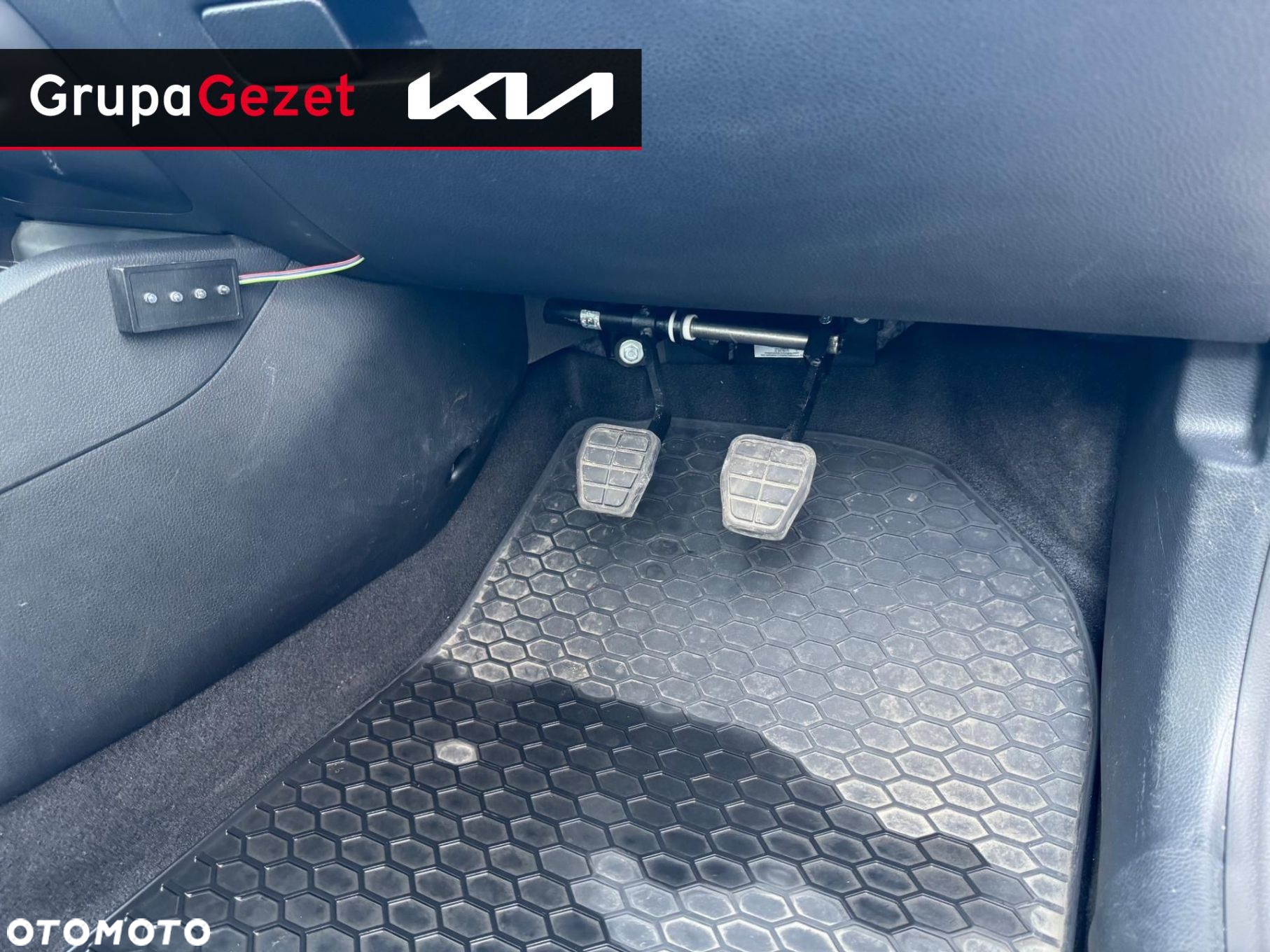 Kia Rio 1.2 M - 10