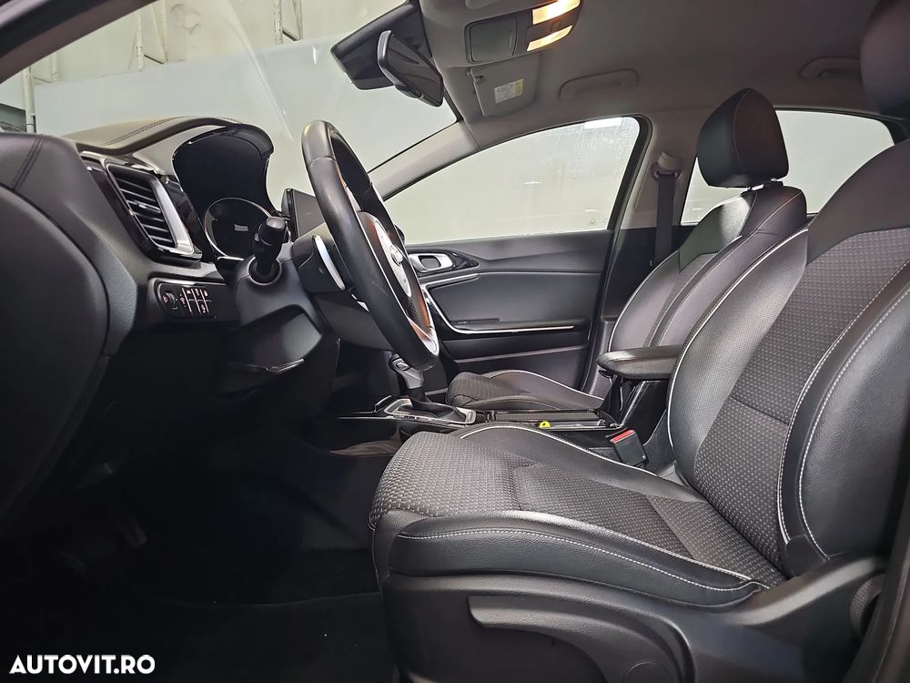 Kia Ceed - 23