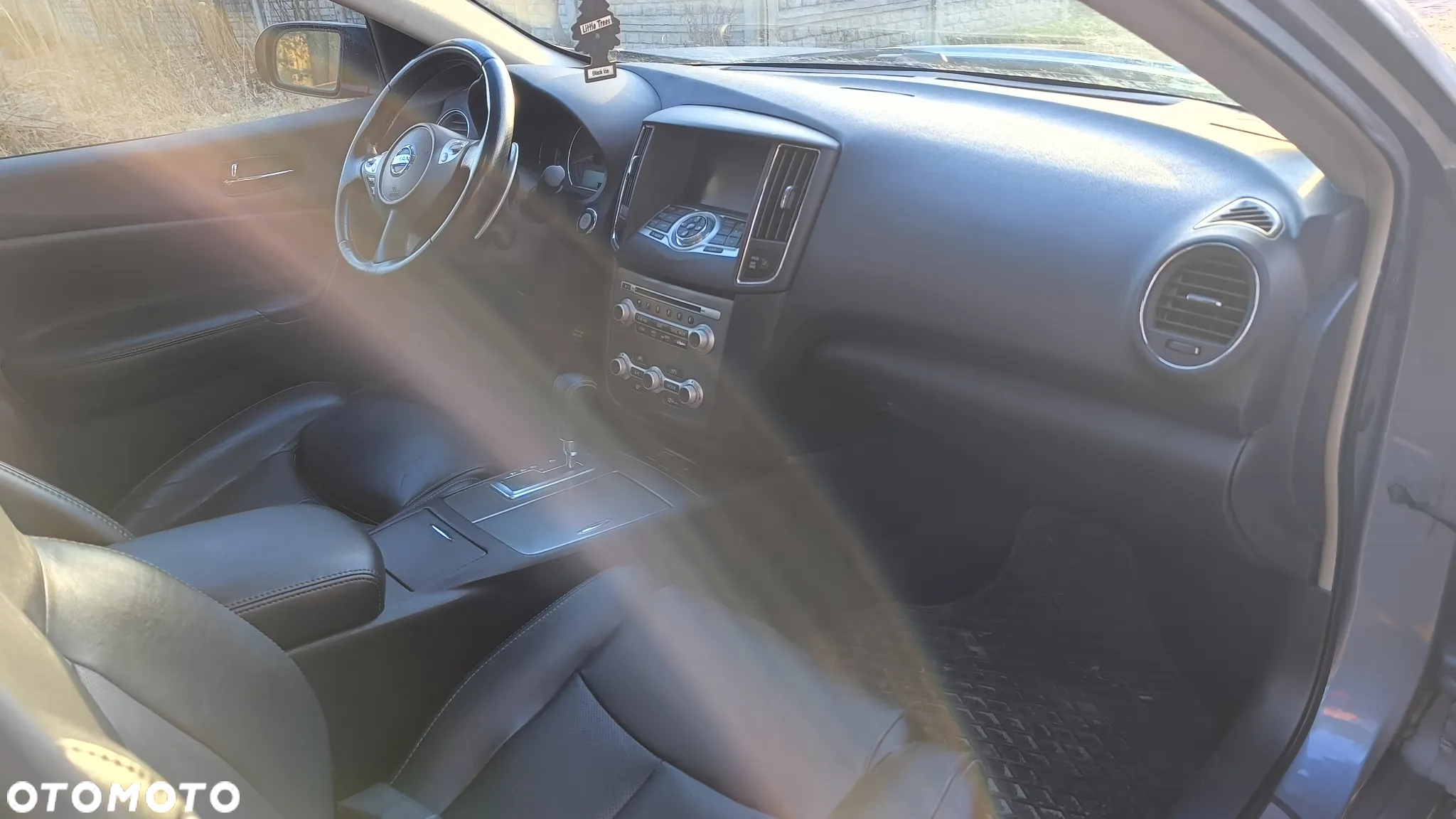 Nissan Maxima 3.5 S - 29