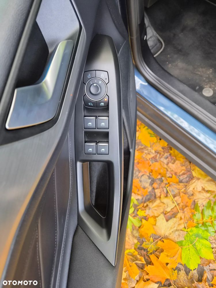 Ford Focus 1.5 EcoBlue Titanium X - 23