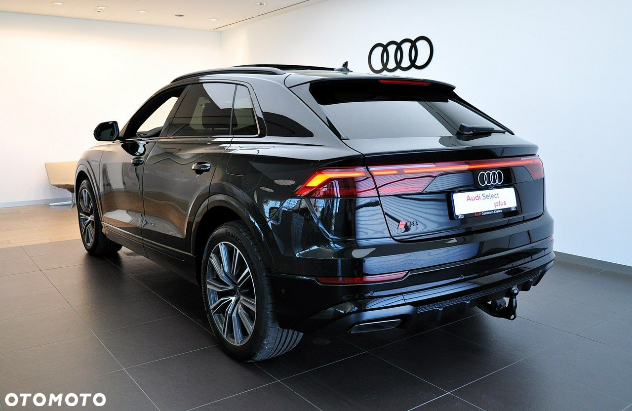 Audi Q8 - 2