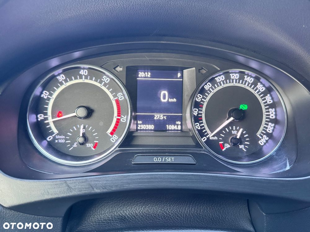Skoda RAPID Spb 1.4 TSI Monte Carlo DSG - 14