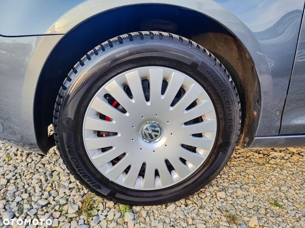 Volkswagen Golf - 22