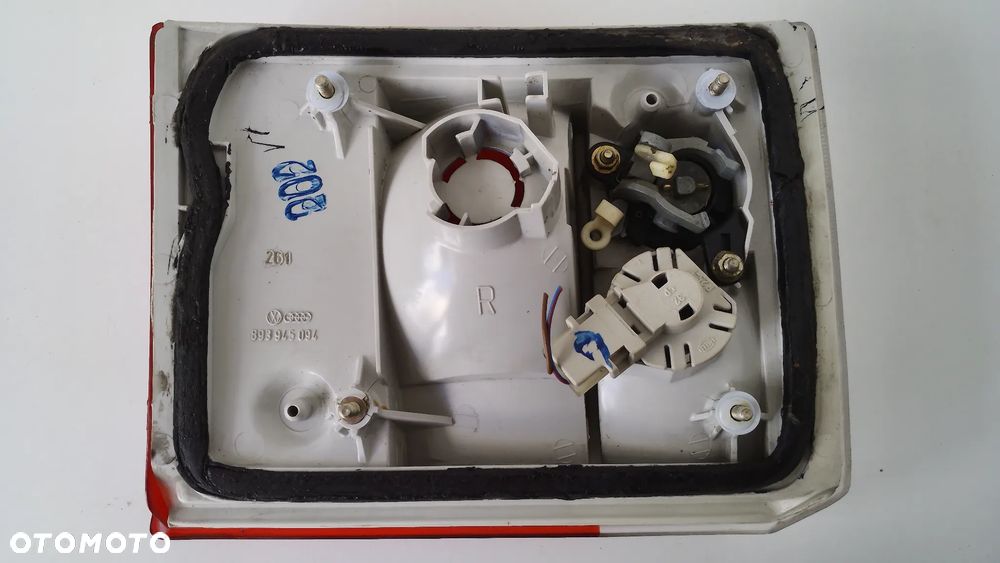Audi 80 B3 Lampa tył W Klapę Prawa Lewa Strona - 6
