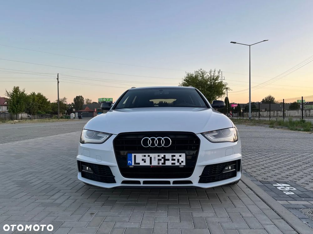 Audi A4 Avant 2.0 TDI DPF clean diesel S line Sportpaket - 4