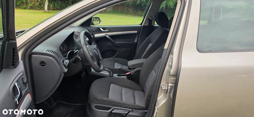 Skoda Octavia 1.9 TDI Elegance DSG - 20