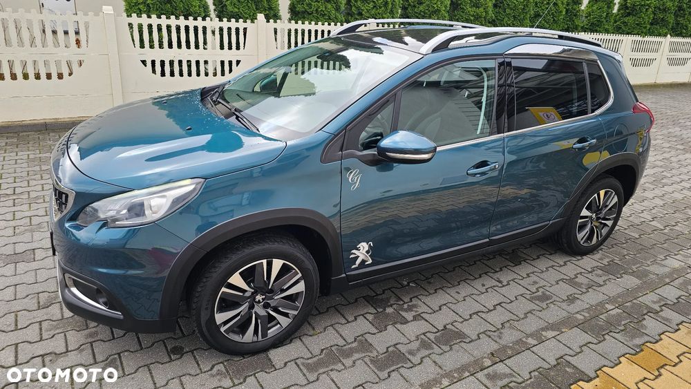 Peugeot 2008 BlueHDi 100 STOP & START Allure - 4