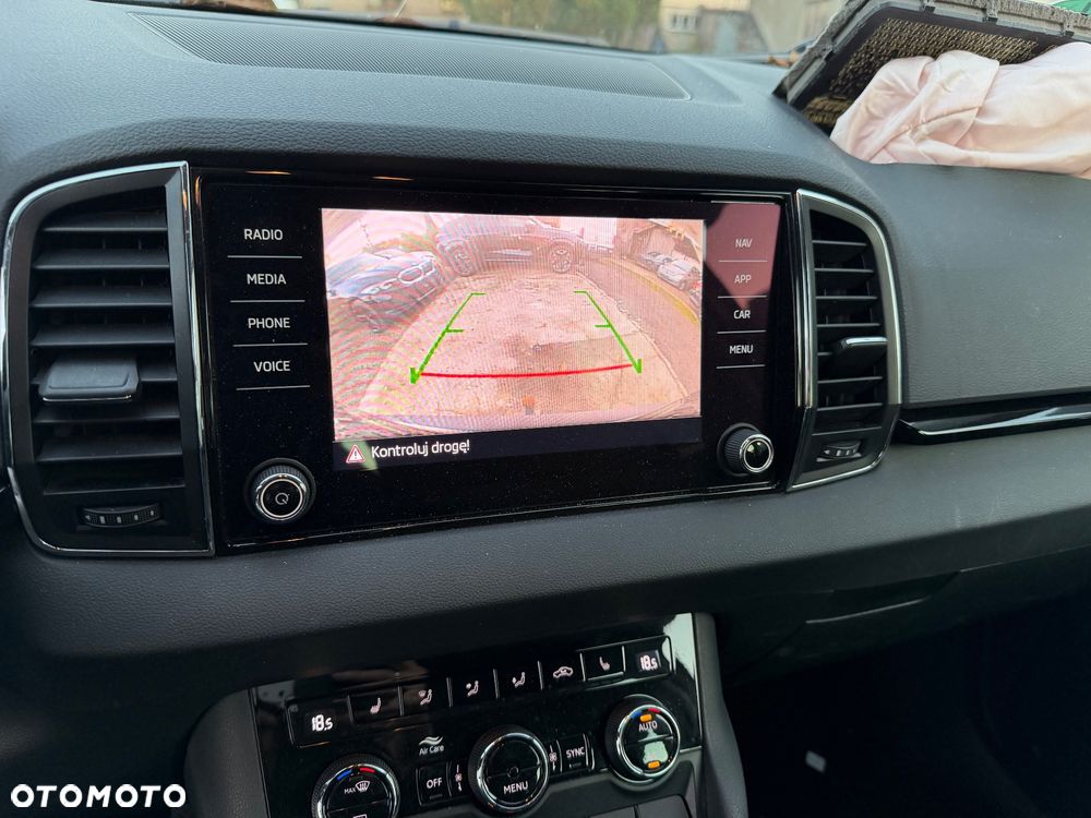 Skoda Karoq 1.5 TSI ACT DSG Style - 25