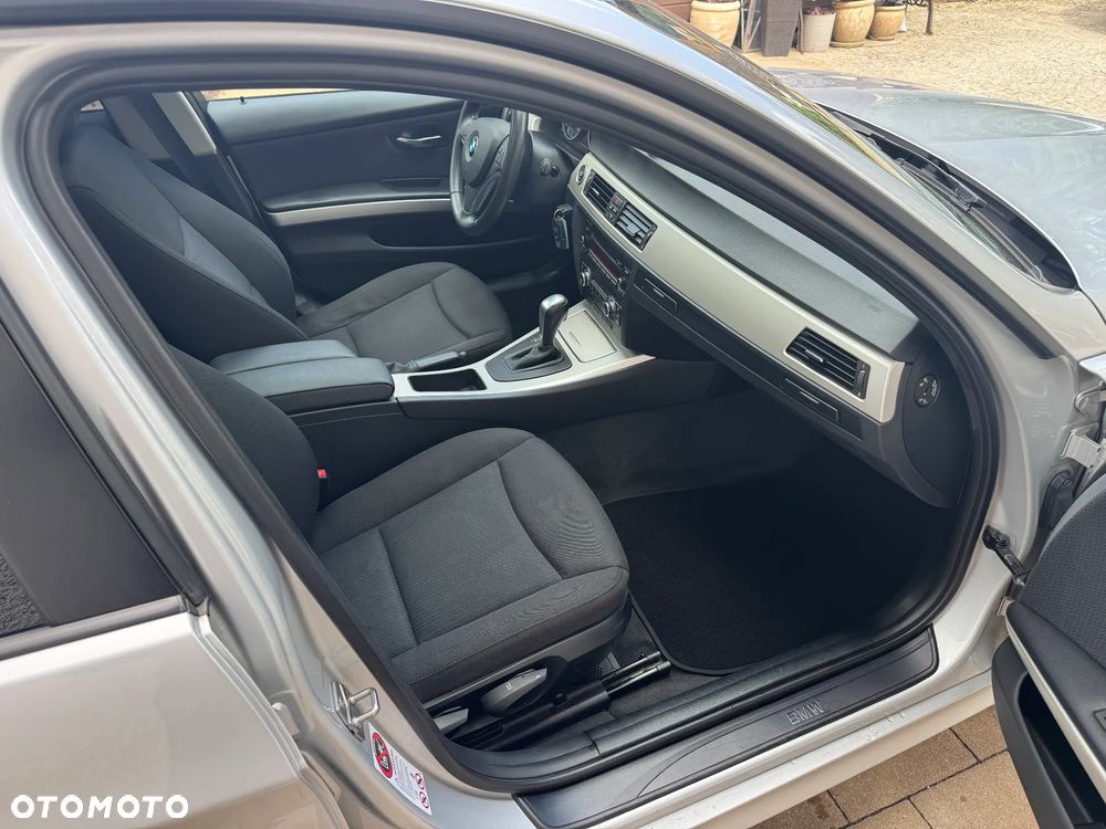 BMW Seria 3 320d xDrive - 7