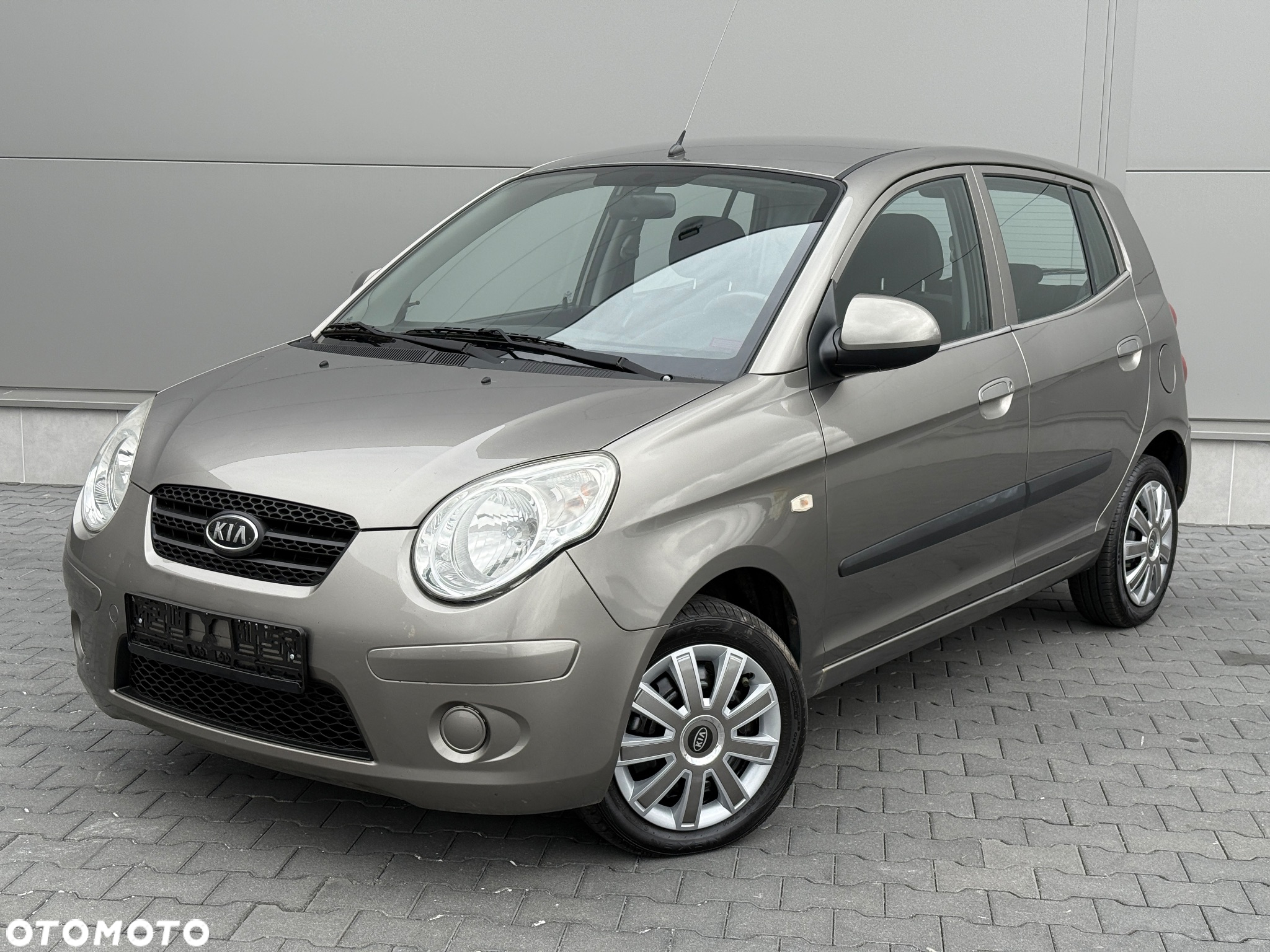 Kia Picanto - 3
