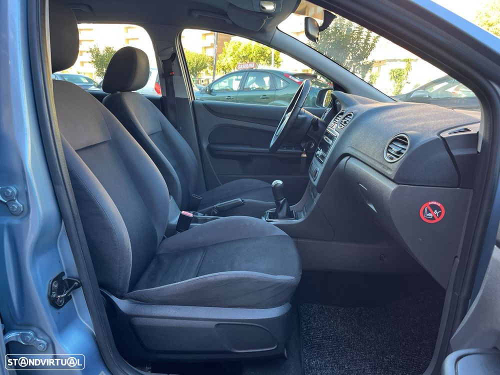 Ford Focus SW 1.4 Trend - 9