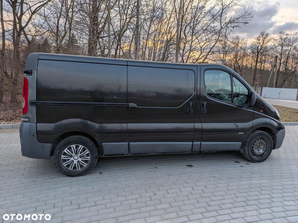 Opel Vivaro - 7