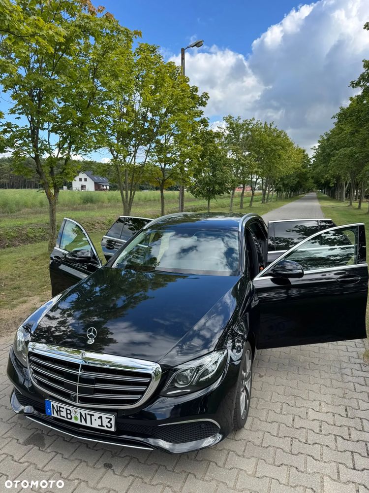 Mercedes-Benz Klasa E 220 d 9G-TRONIC Exclusive - 14