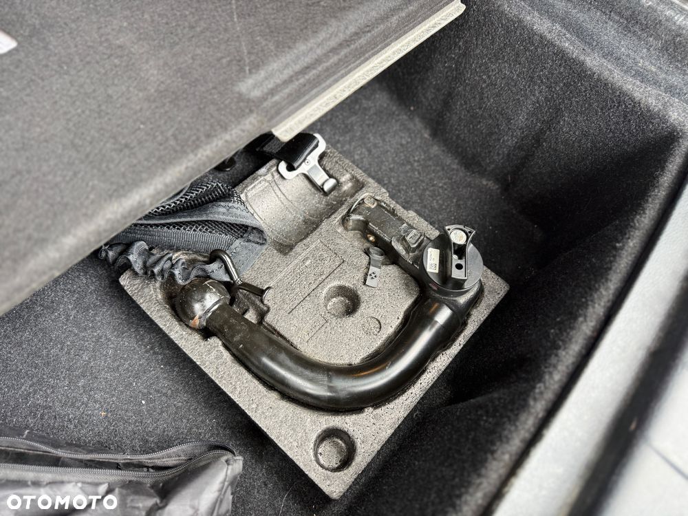 BMW X1 sDrive18d - 15