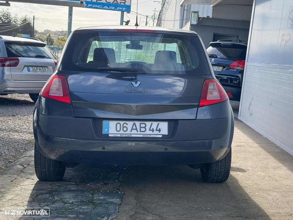 Renault Mégane 1.5 dCi Pack - 11
