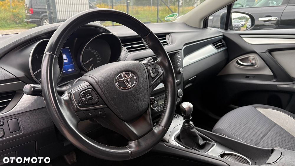 Toyota Avensis Touring Sports 2.0 D-4D Edition S+ - 9