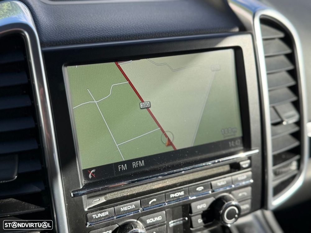 Porsche Cayenne Platinum Edition - 46