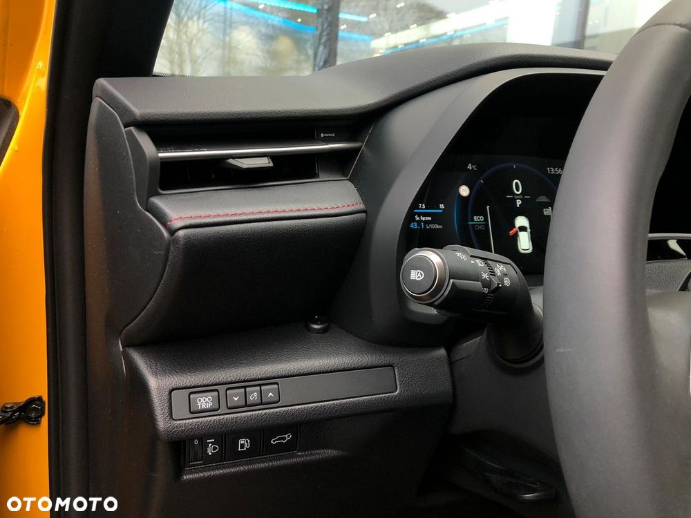 Lexus LBX 1.5 Hybrid Elegant - 35