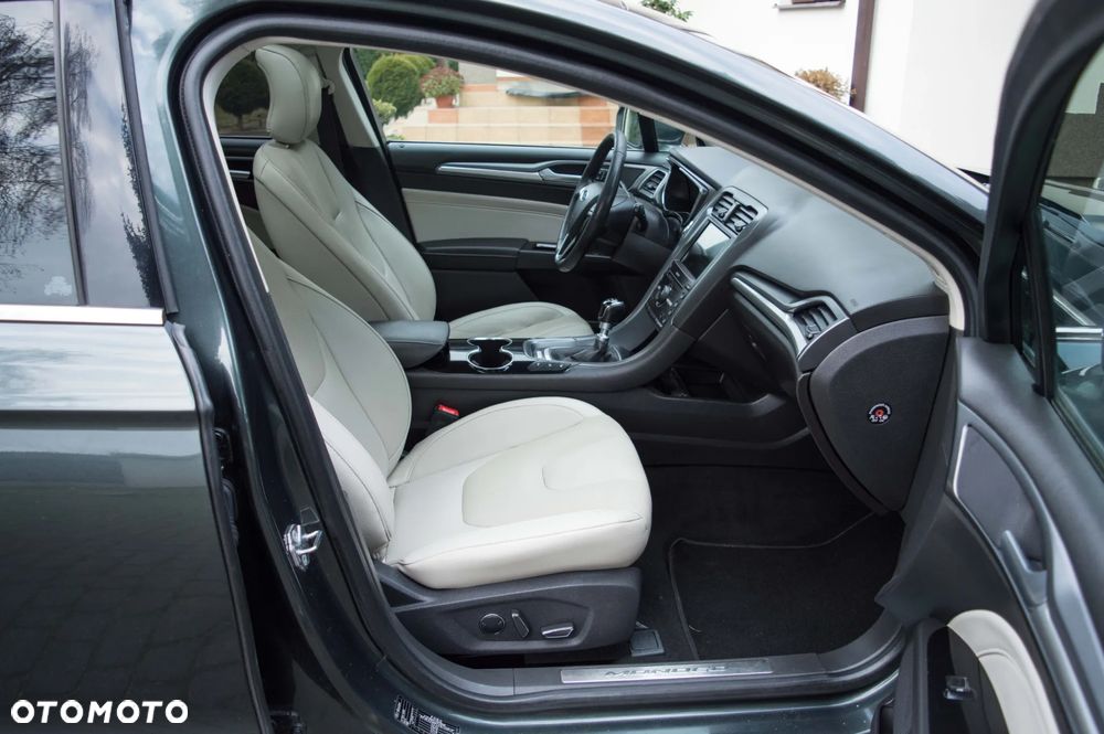 Ford Mondeo 2.0 TDCi Titanium - 26