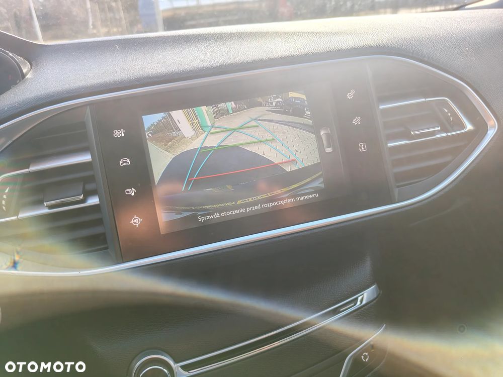 Peugeot 308 BlueHDi 120 Stop & Start Allure - 19