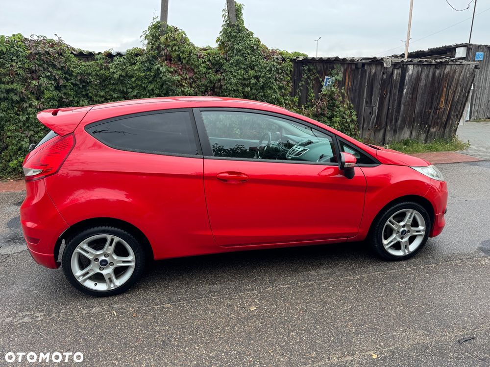 Ford Fiesta 1.4 Champions Edition - 8