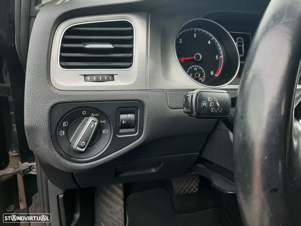 VW Golf 1.6 TDI BlueMotion DSG Comfortline - 15