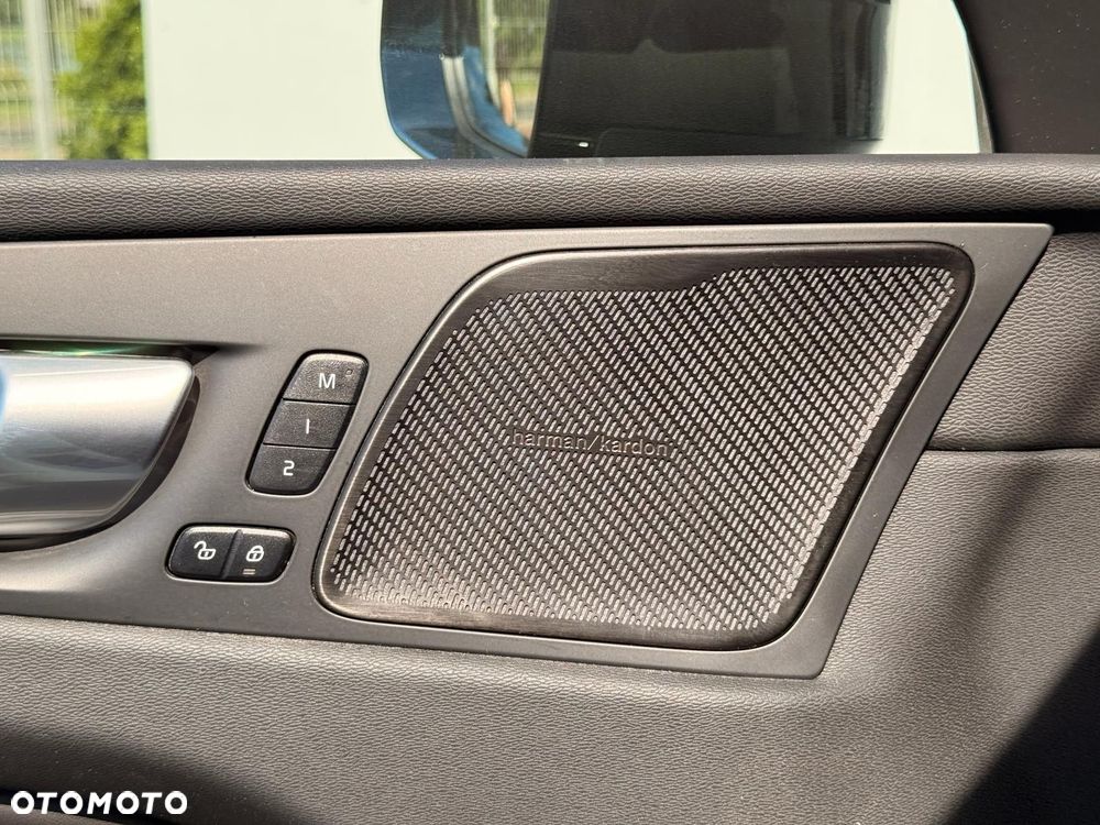 Volvo XC 60 - 25