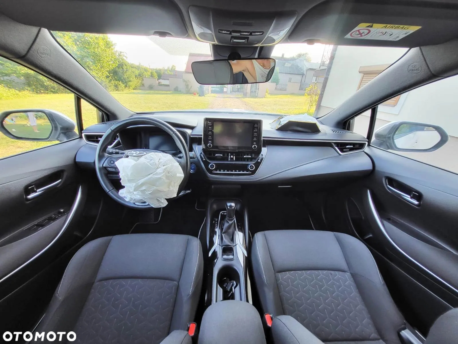 Toyota Corolla 1.8 Hybrid Comfort - 9
