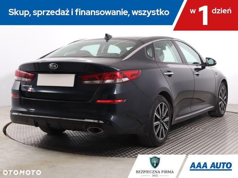 Kia Optima - 6