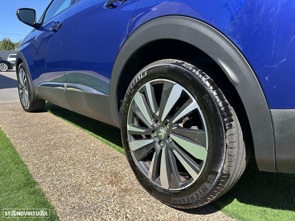Peugeot 3008 1.2 PureTech Allure Pack - 23