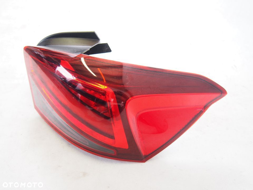 Seat Ibiza 16r Lampa prawa tyl tylna 2016 - 2