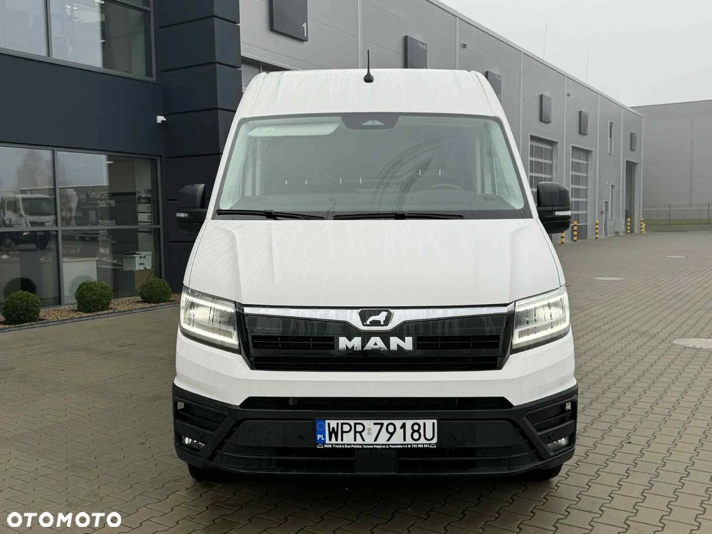 MAN TGE 3.180 FURGON 4x2F SB - 4