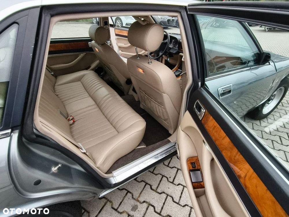 Jaguar XJ - 16